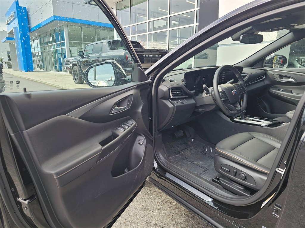 Used 2025 Buick Envista Avenir image 20