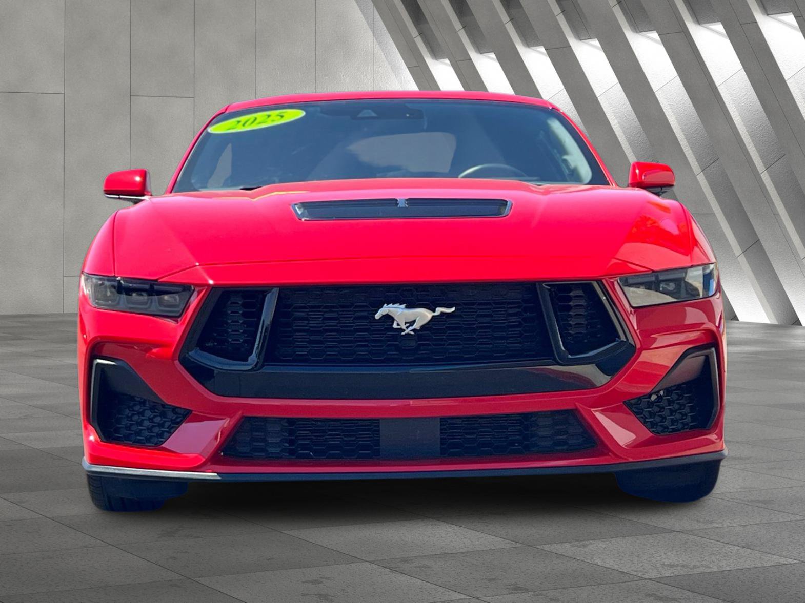 Used 2025 Ford Mustang GT RWD image 9
