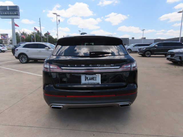 Used 2023 Lincoln Nautilus FWD w/ Premium Package image 11