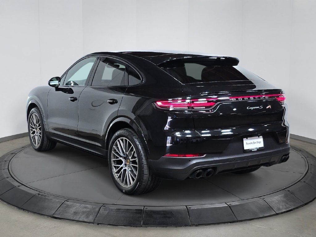 Certified 2023 Porsche Cayenne S AWD/4WD image 3