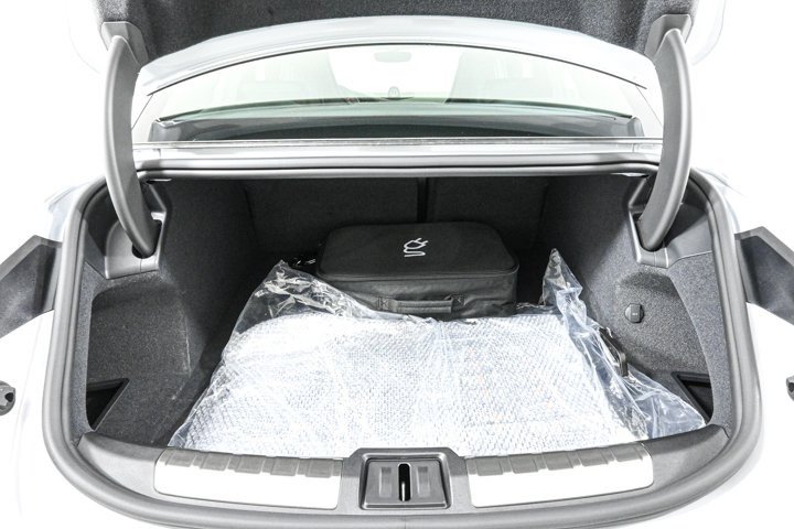 New 2025 Porsche Taycan image 30