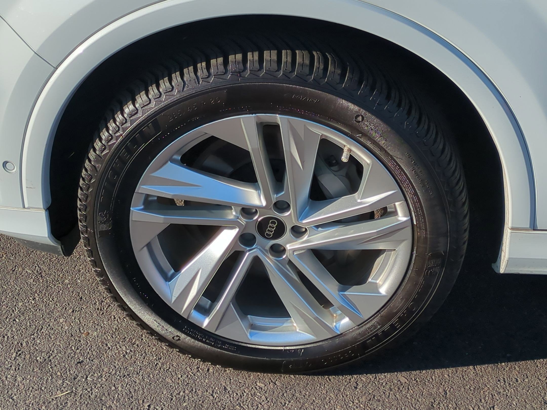 Used 2022 Audi Q7 Premium Plus image 14