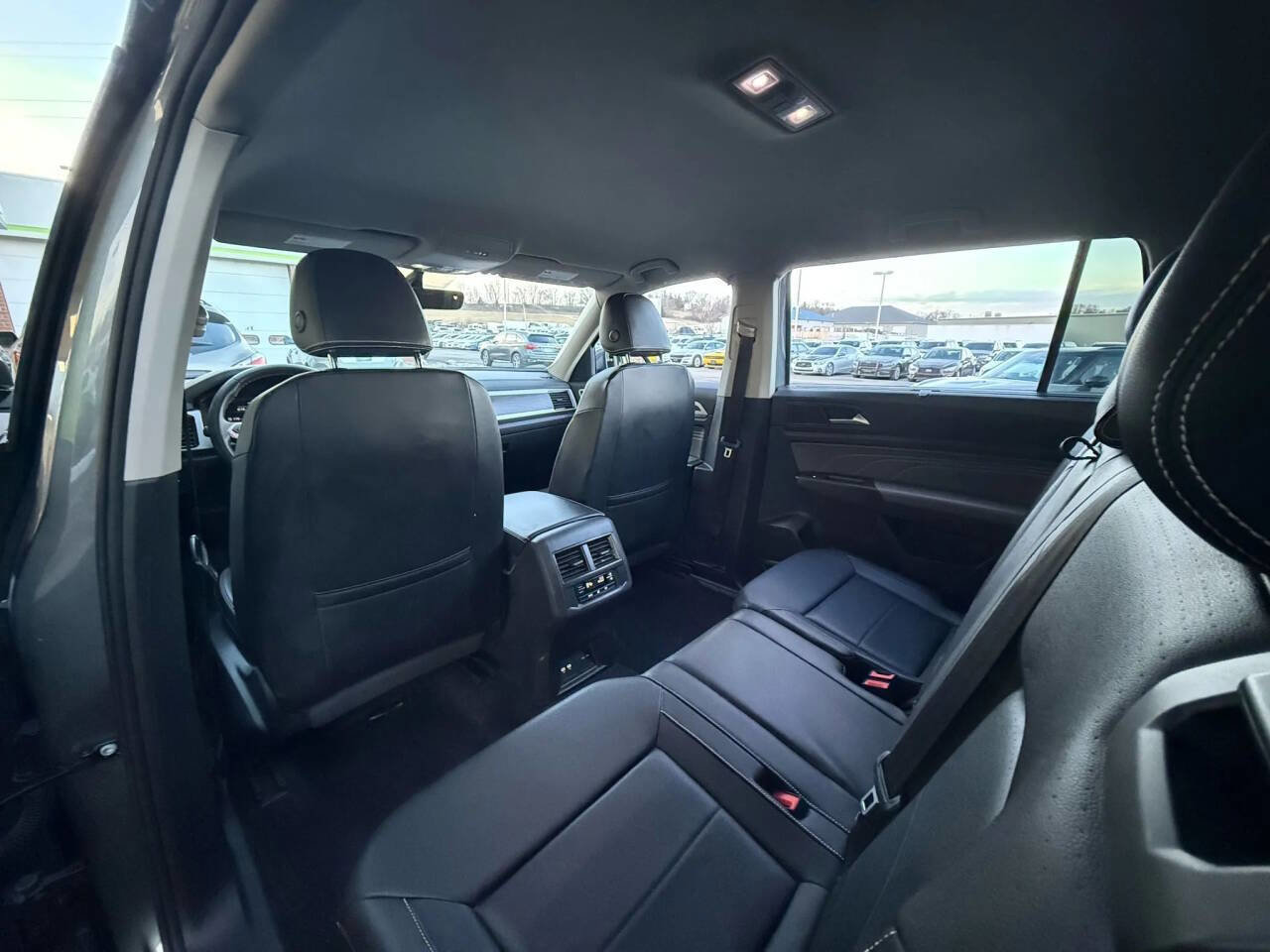 Used 2023 Volkswagen Atlas SE image 15