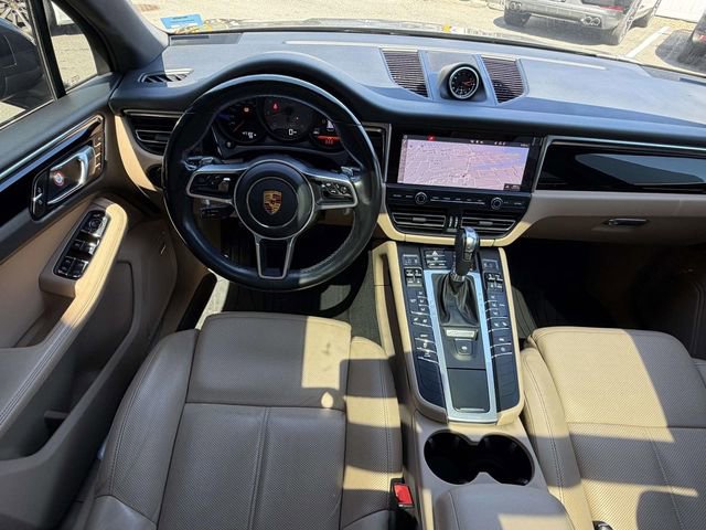 Certified 2021 Porsche Macan S AWD/4WD image 16