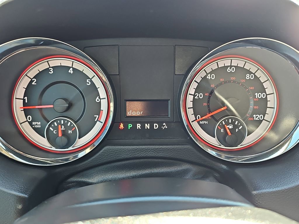 Used 2020 Dodge Grand Caravan SE w/ UConnect Hands-Free Group image 23