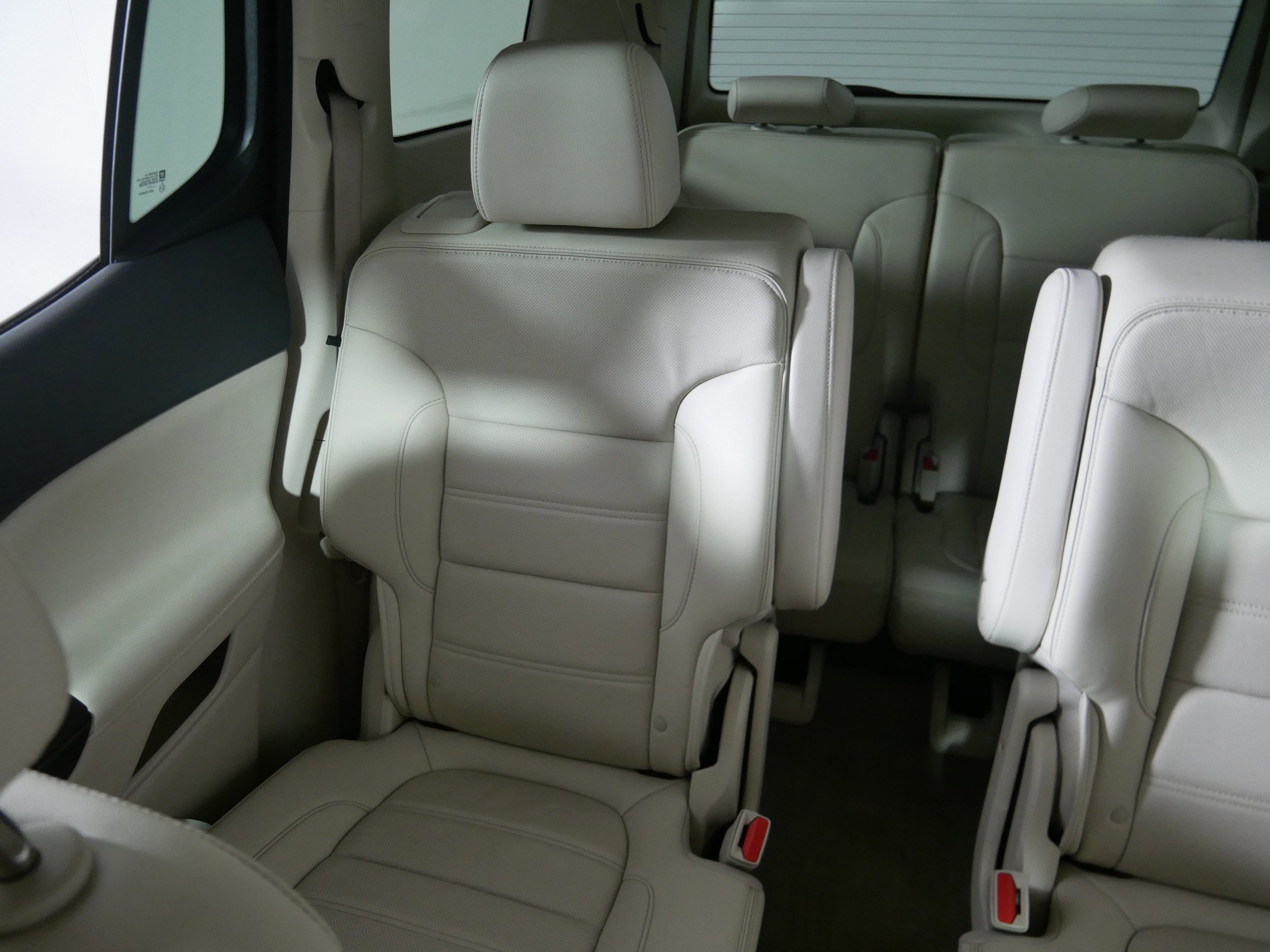 Used 2023 GMC Acadia Denali w/ Denali Ultimate Package image 12