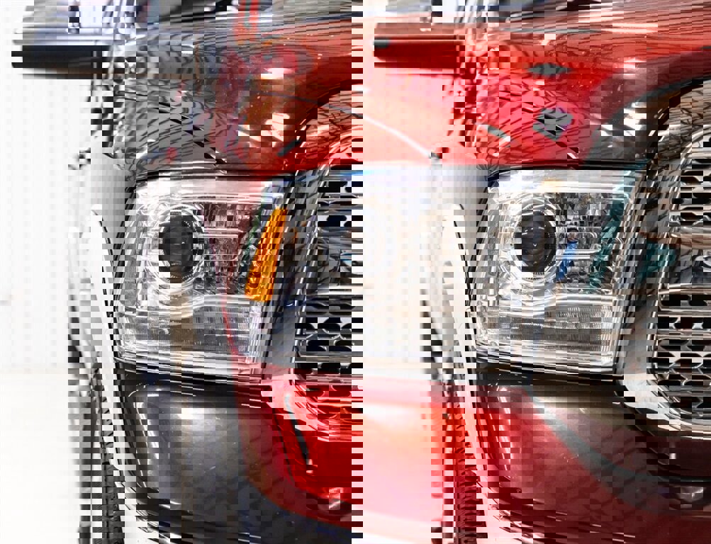 Used 2015 RAM 1500 Laramie w/ Convenience Group image 19