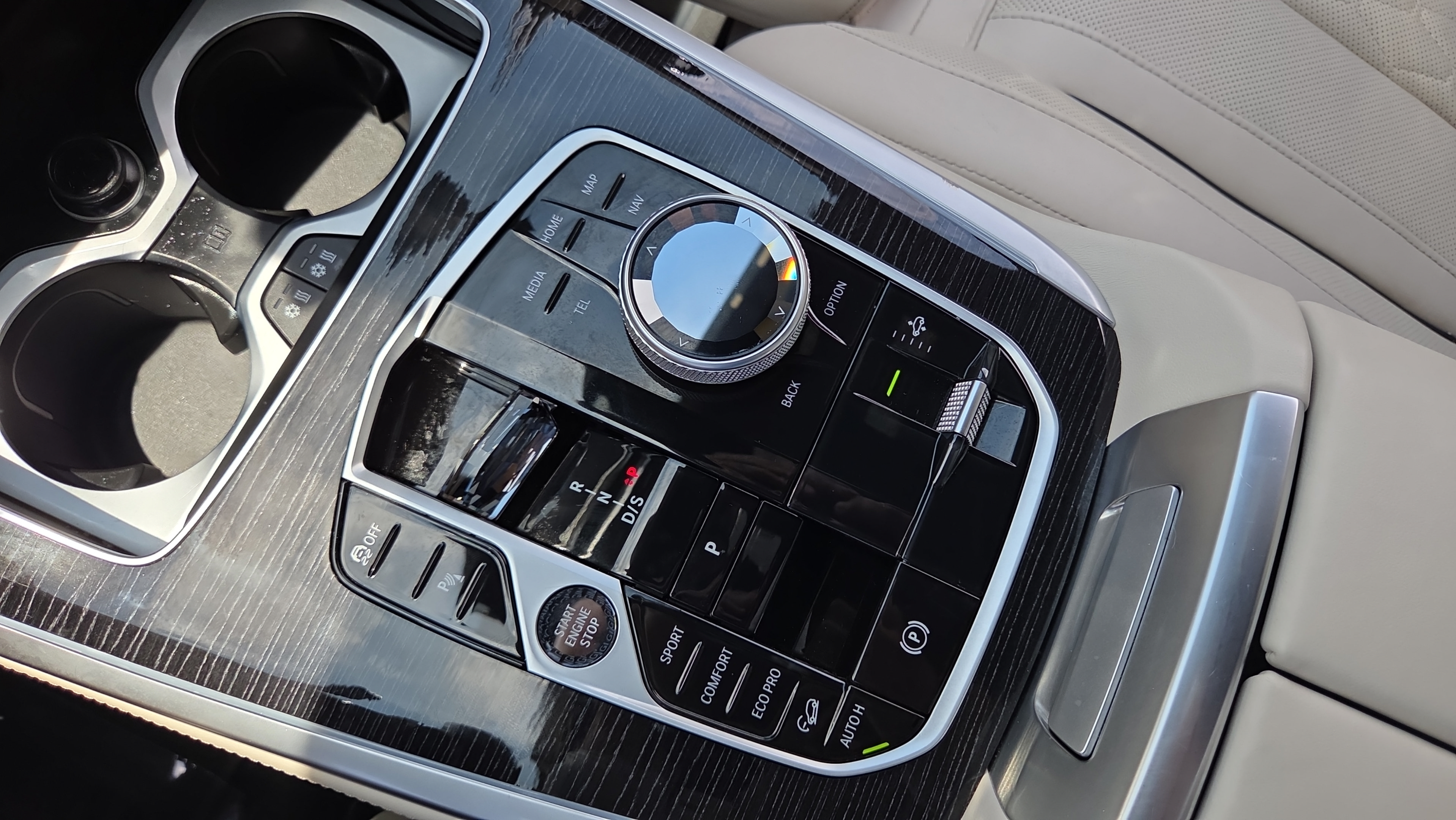 Certified 2024 BMW X7 xDrive40i w/ Executive Package AWD/4WD image 33