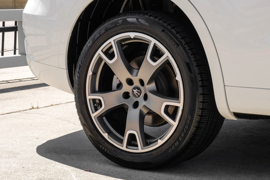 Used 2019 Maserati Levante image 64