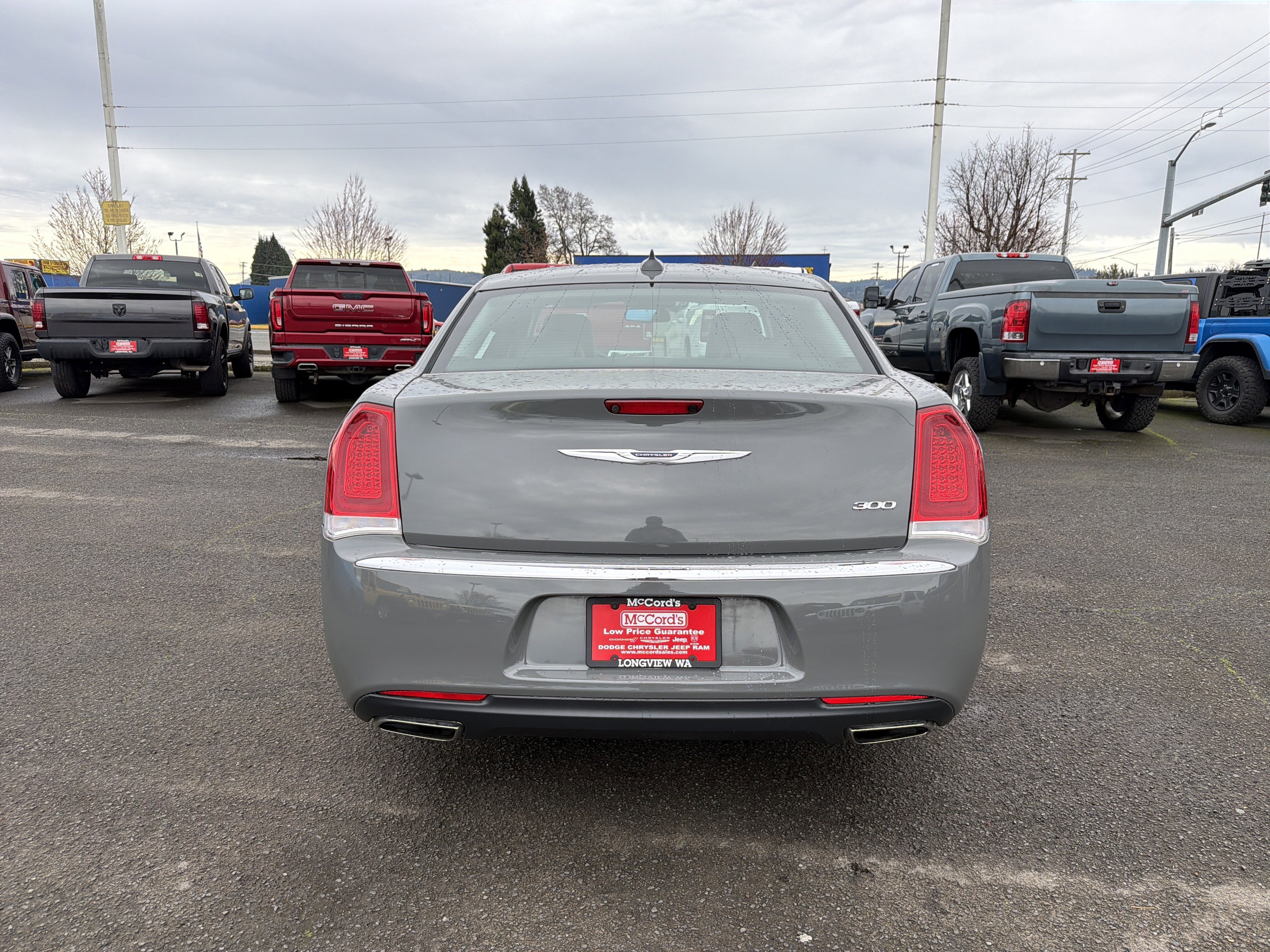 Used 2019 Chrysler 300 Touring L w/ Quick Order Package 22F image 4