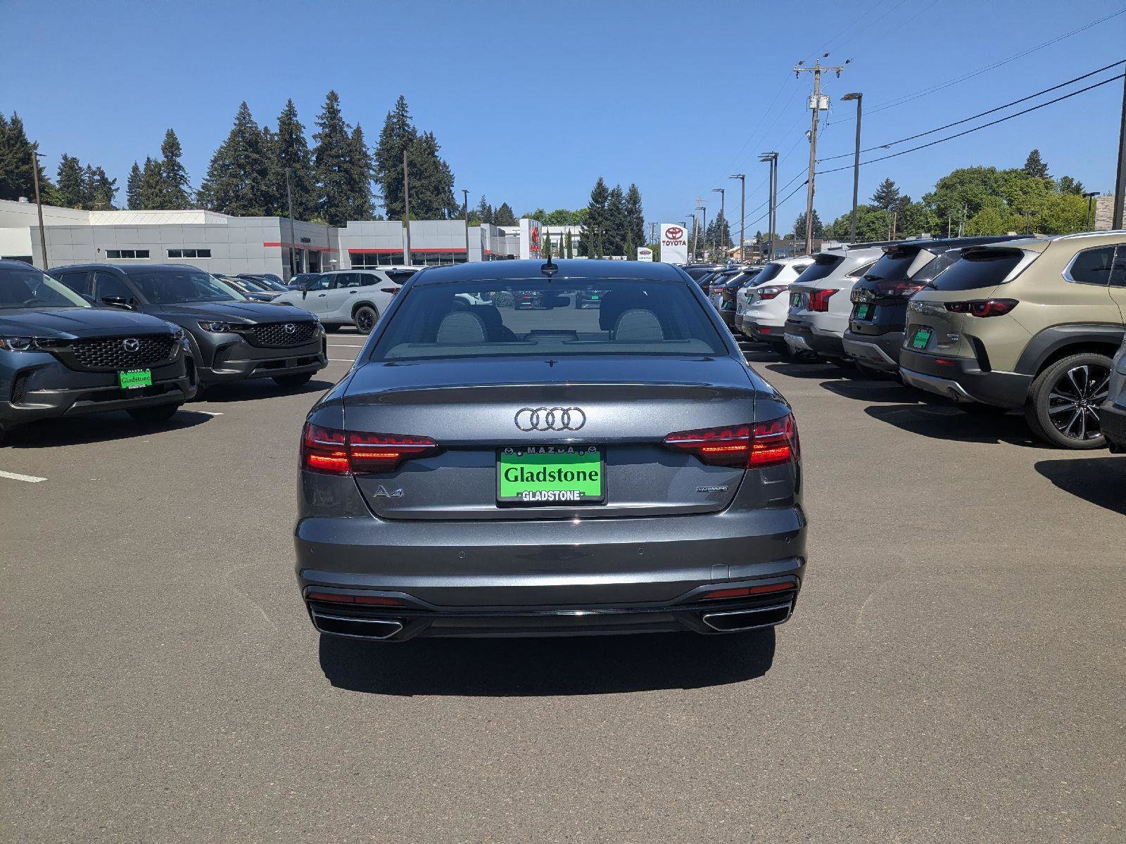 Used 2021 Audi A4 2.0T Premium Plus w/ Premium Plus Package AWD/4WD image 5