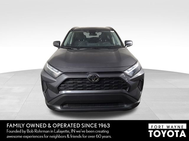 Used 2025 Toyota RAV4 XLE image 3