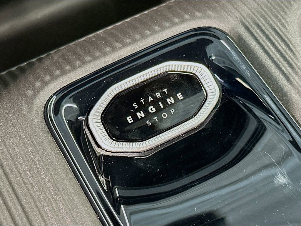 New 2026 Jeep Cherokee Laredo image 15