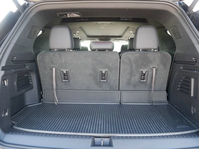 Used 2025 Chevrolet Traverse Z71 w/ Driver Confidence Package AWD/4WD image 19