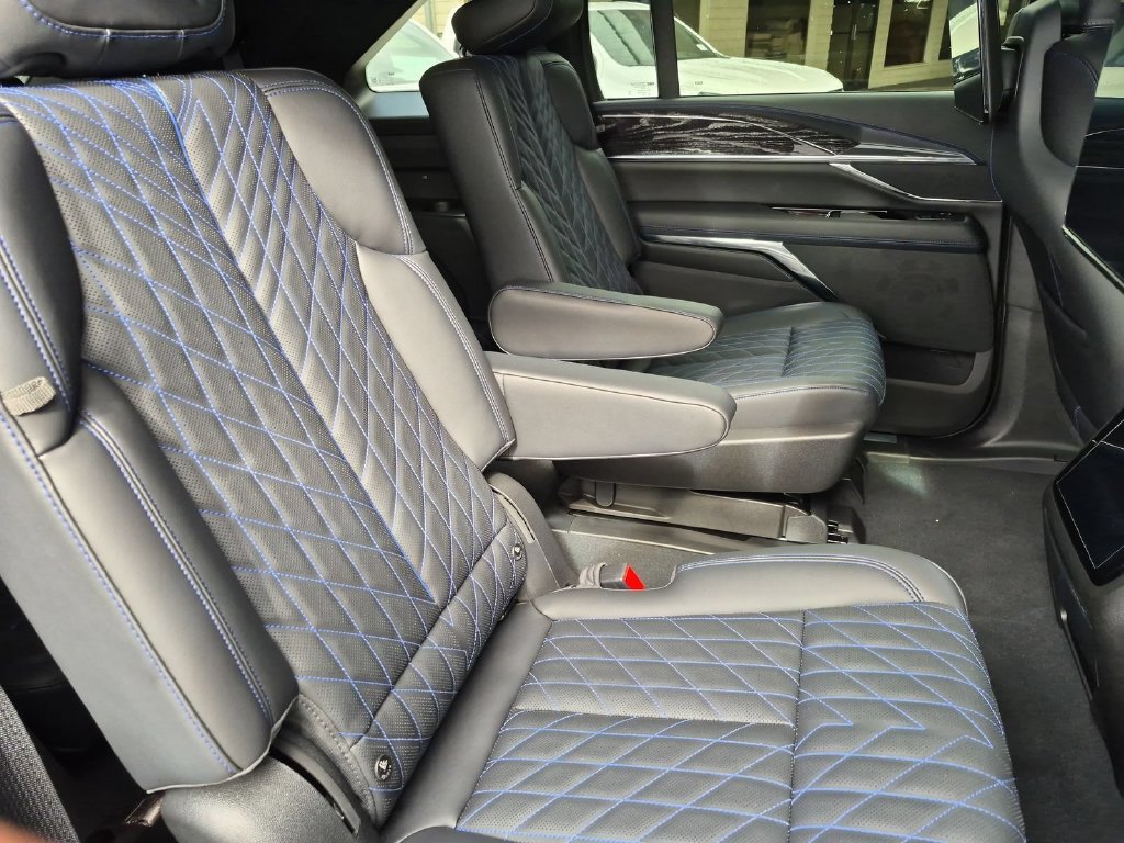Used 2026 Cadillac Escalade IQ Sport 1 AWD/4WD image 20