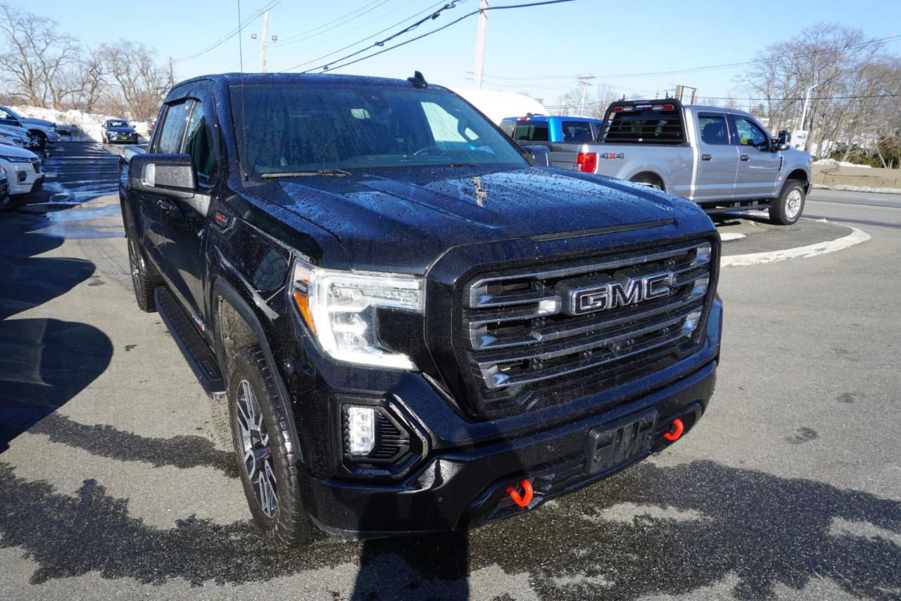 Used 2021 GMC Sierra 1500 AT4 w/ AT4 Premium Package AWD/4WD image 4