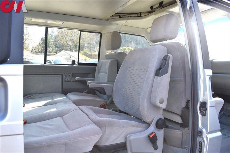 Used 2002 Volkswagen Eurovan MV FWD image 25