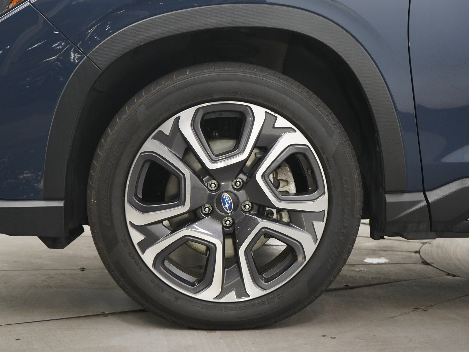 Used 2023 Subaru Ascent Limited AWD/4WD image 32