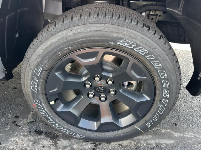 New 2027 RAM 1500 4x4 Crew Cab image 25