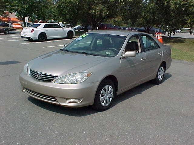 Used 2006 Toyota Camry LE FWD image 29