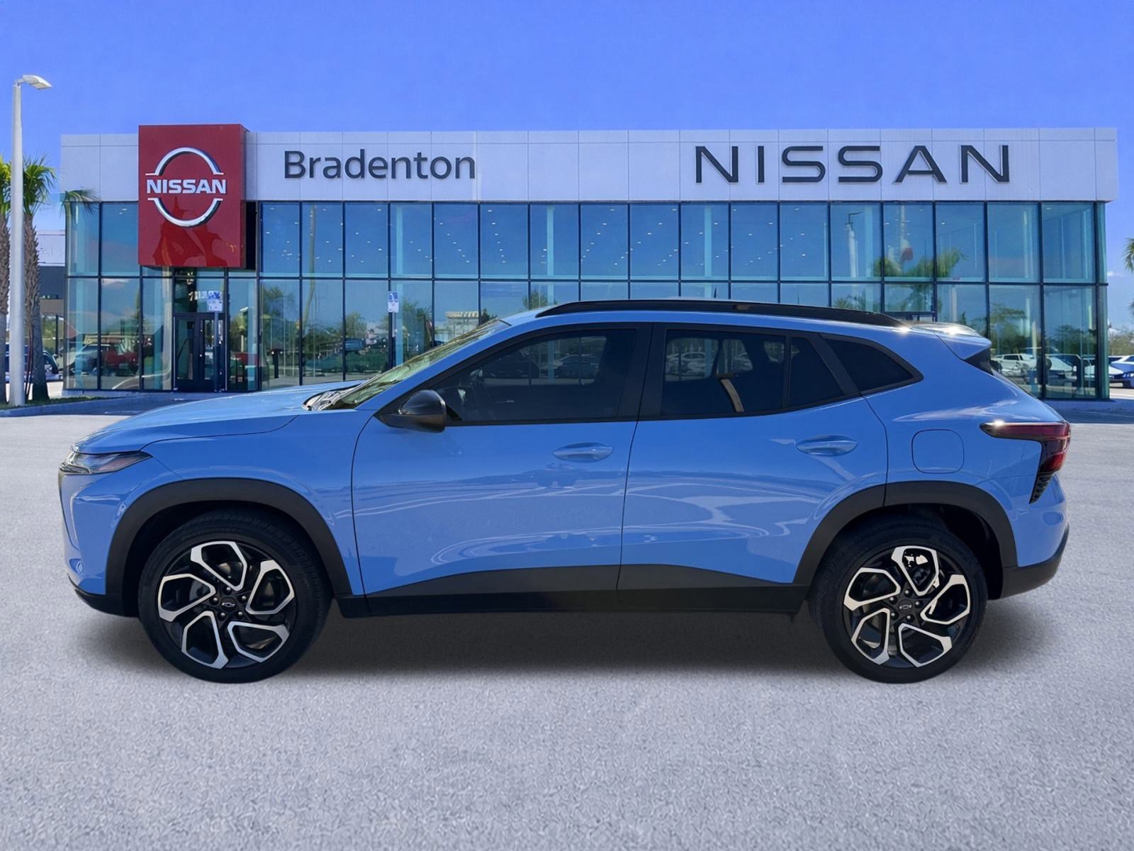 Used 2024 Chevrolet Trax RS w/ Sunroof Package image 8