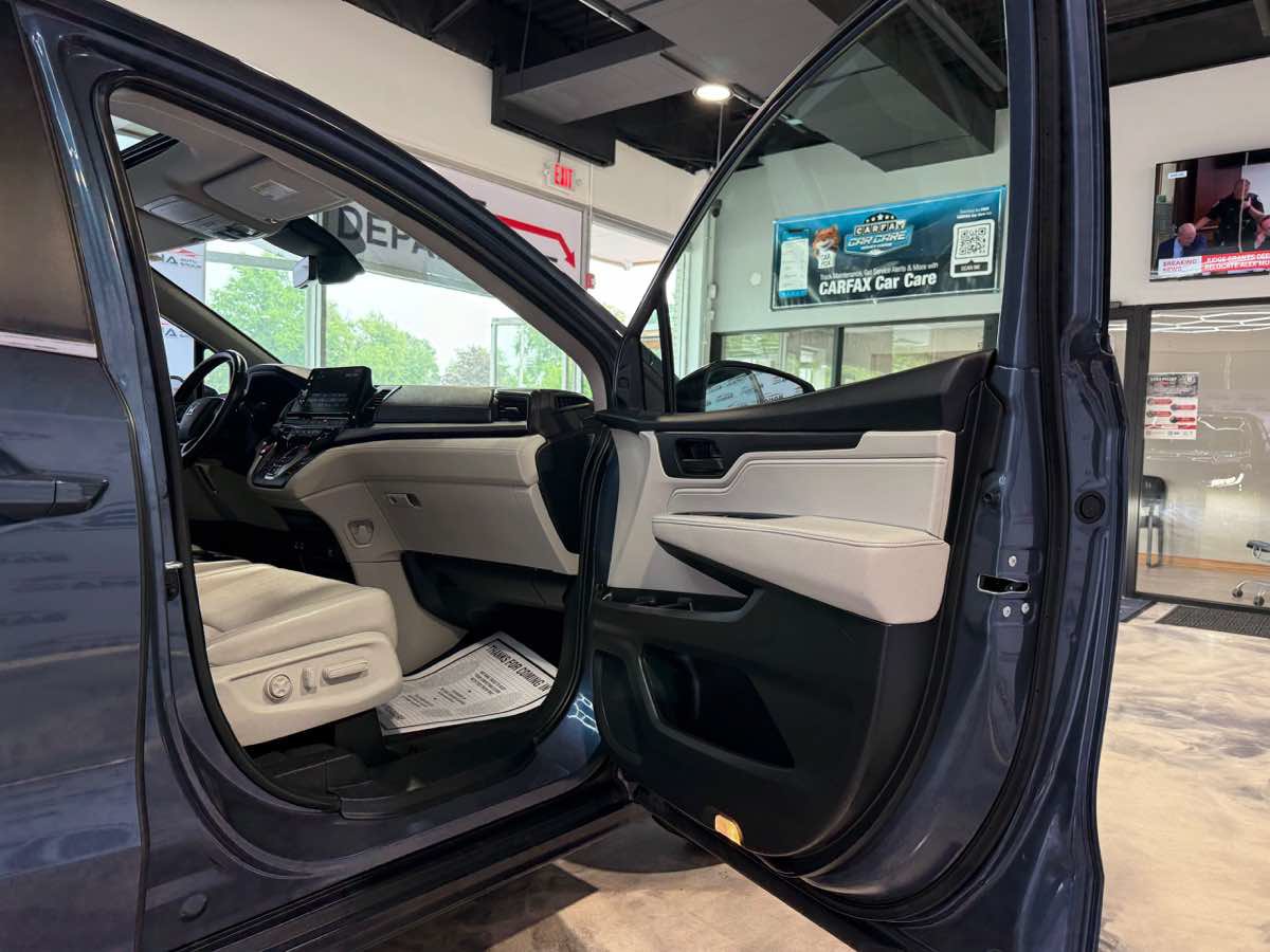 Used 2025 Honda Odyssey EX-L image 52
