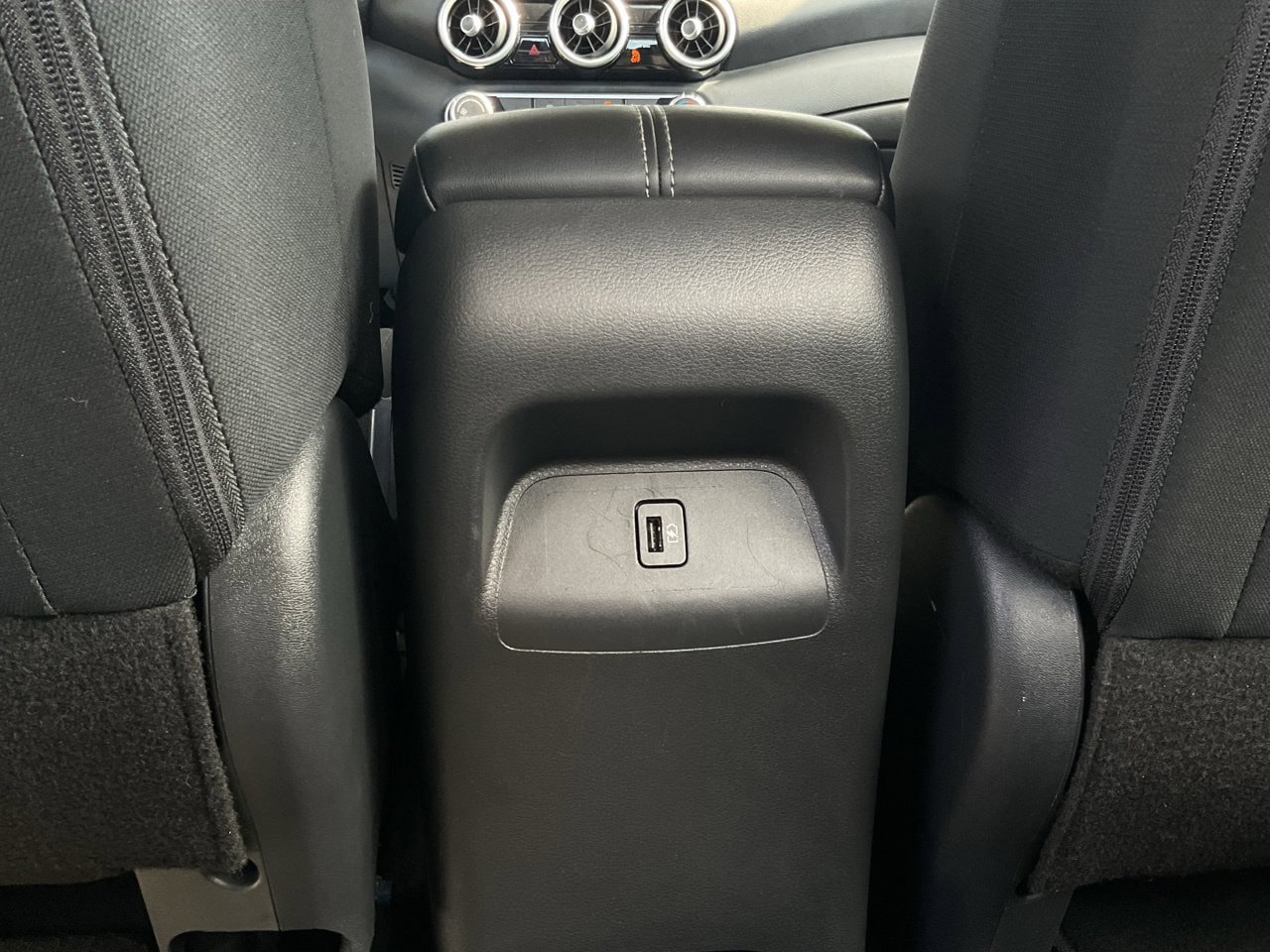 Used 2025 Nissan Sentra SV FWD image 12