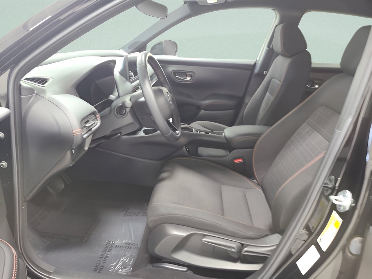 Certified 2025 Honda HR-V Sport image 17