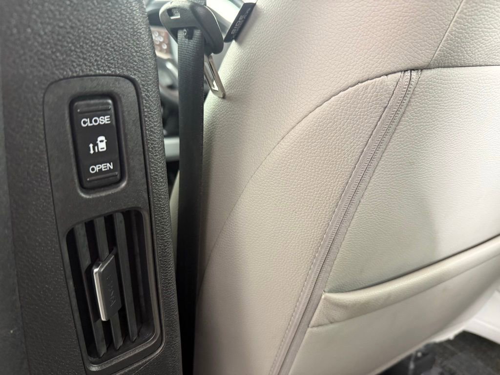 Used 2023 Honda Odyssey EX-L image 36