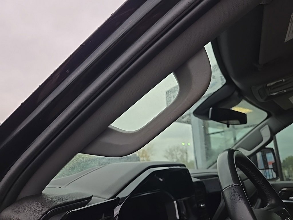 Used 2024 Chevrolet Silverado 2500 LT image 48