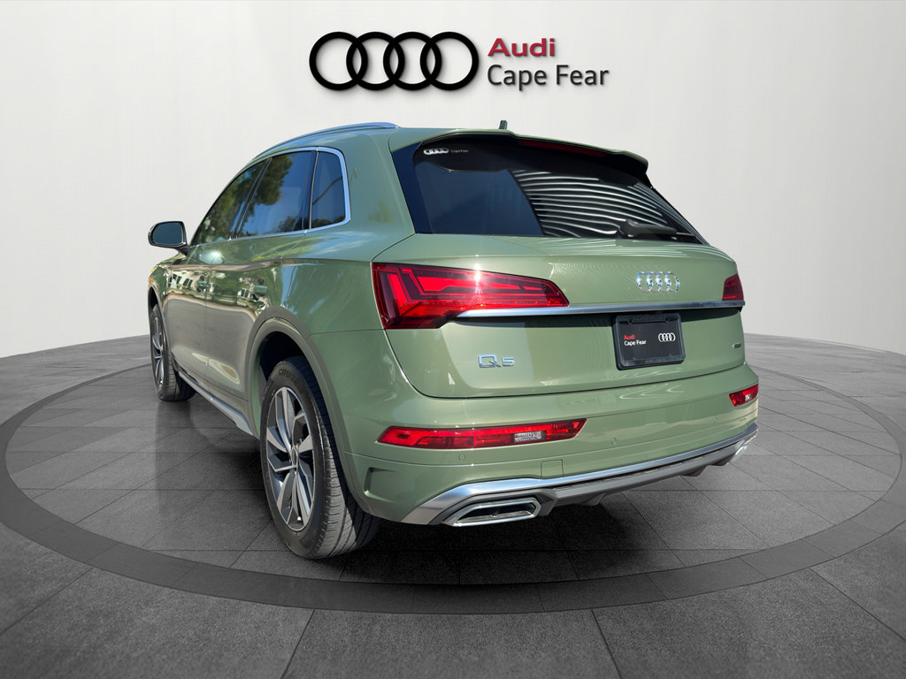 Used 2023 Audi Q5 2.0T Premium w/ Convenience Package AWD/4WD image 3