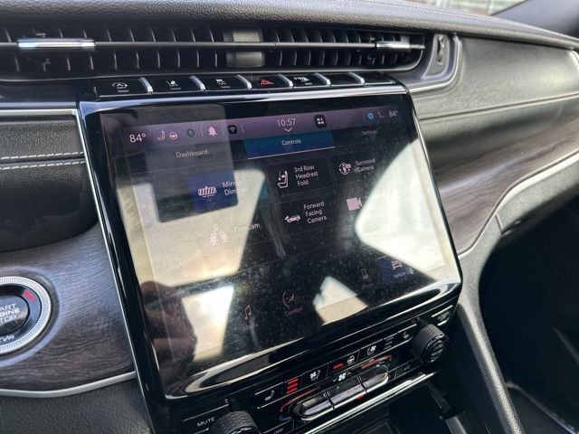 Used 2024 Jeep Grand Cherokee L Limited w/ Luxury Tech Group II image 34