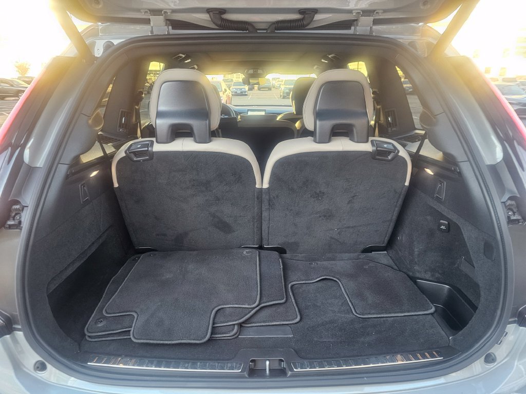 Certified 2025 Volvo XC90 B5 Core AWD/4WD image 33