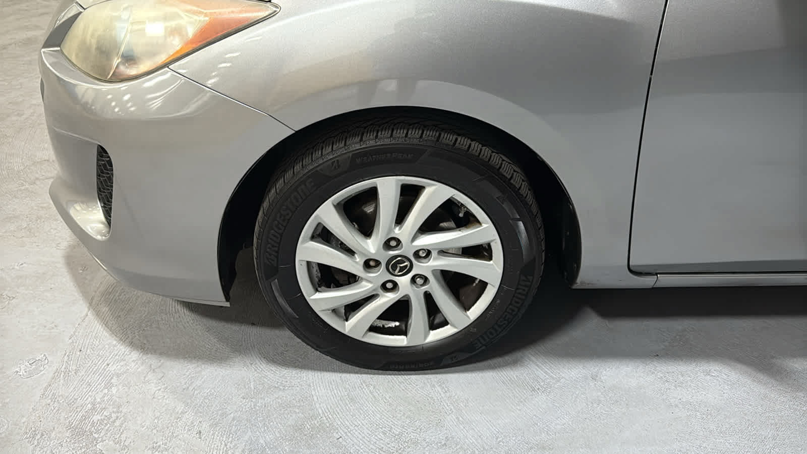Used 2013 MAZDA MAZDA3 i Touring w/ Preferred Equipment Pkg FWD image 8