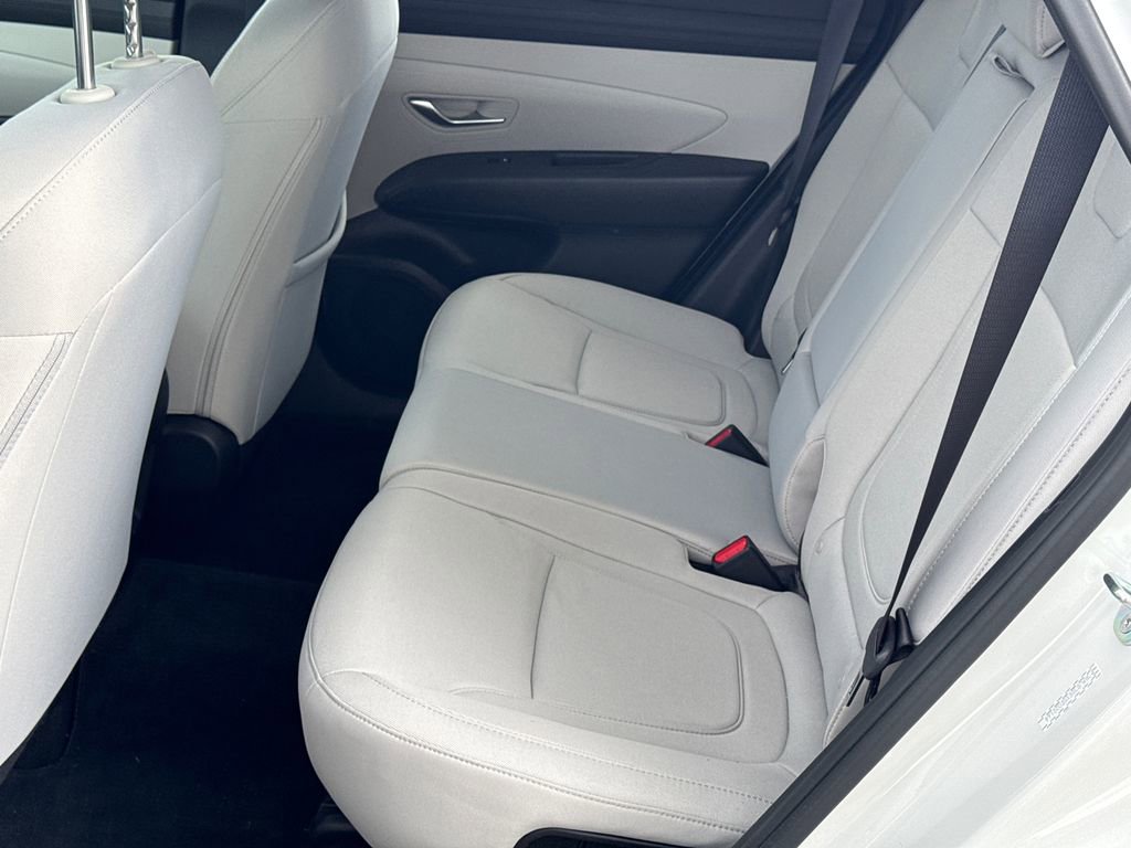 Certified 2025 Hyundai Tucson SEL FWD image 21