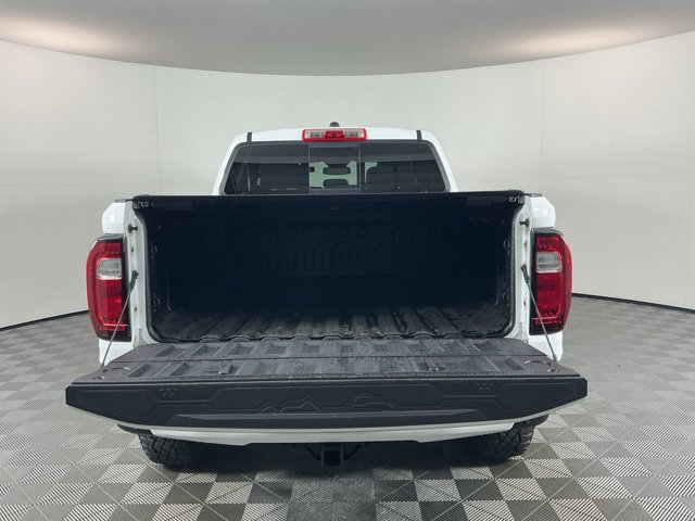 Used 2023 GMC Canyon AT4X AWD/4WD image 7