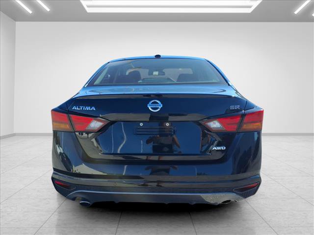 Used 2022 Nissan Altima 2.5 SR AWD/4WD image 9