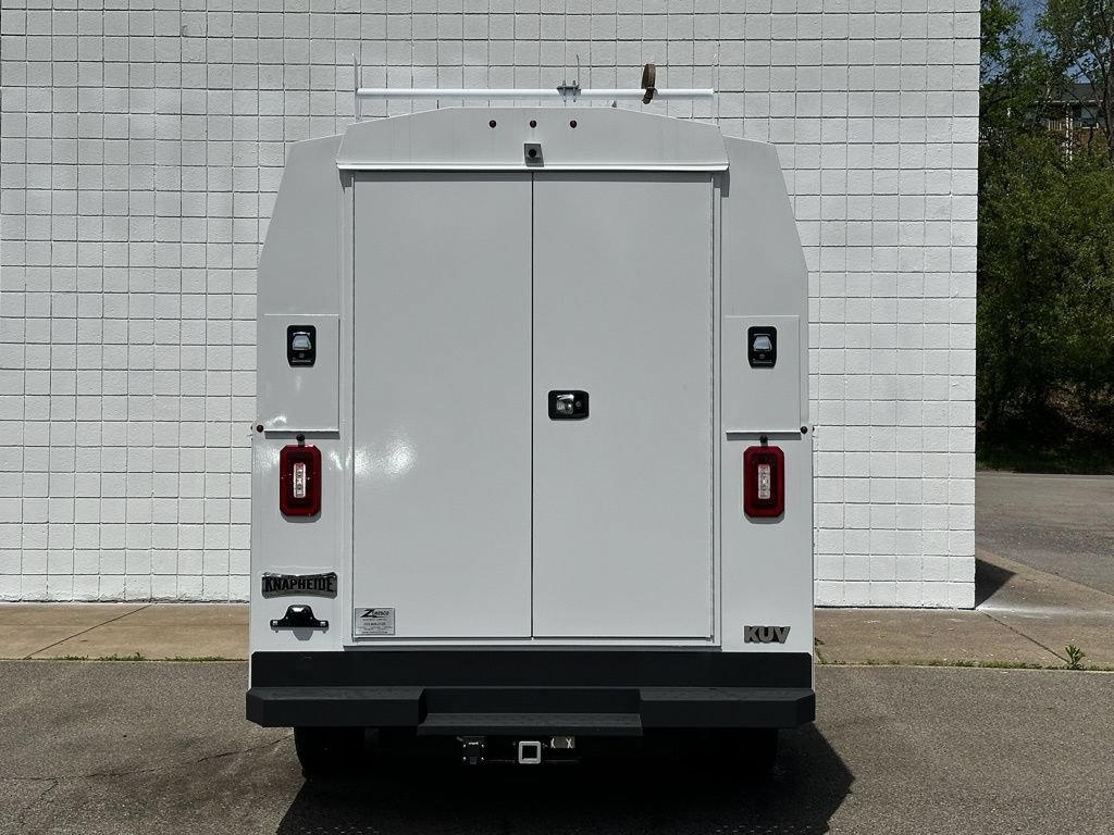 New 2026 Ford E-350 and Econoline 350 Super Duty w/ Power Equipment Group RWD image 7