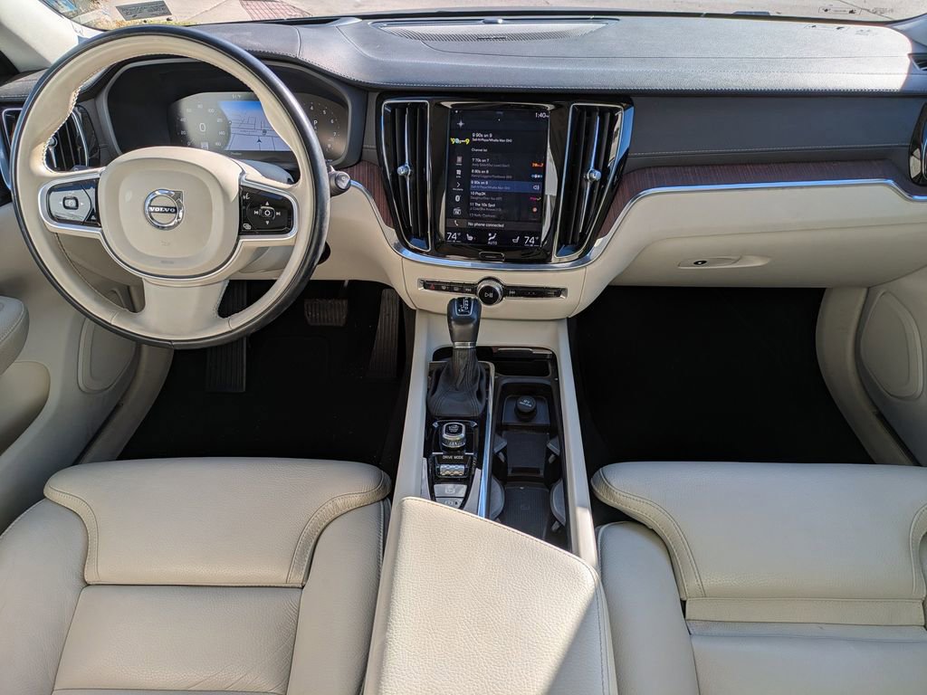 Used 2020 Volvo V60 T5 Cross Country AWD/4WD image 15