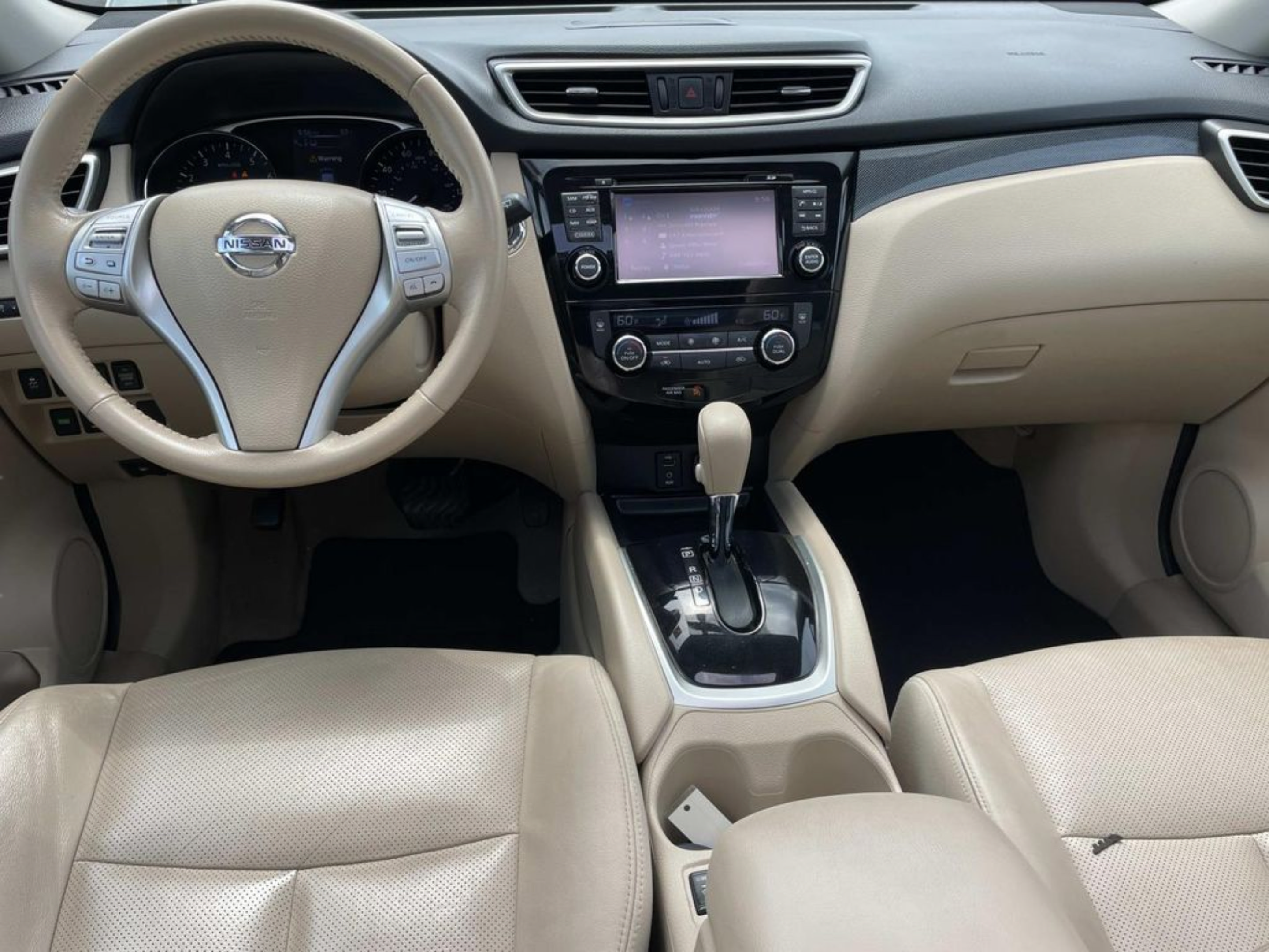 Used 2015 Nissan Rogue SL w/ SL Premium Package FWD image 10
