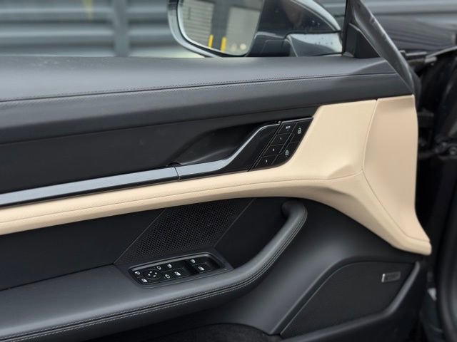 New 2024 Porsche Taycan 4S image 19