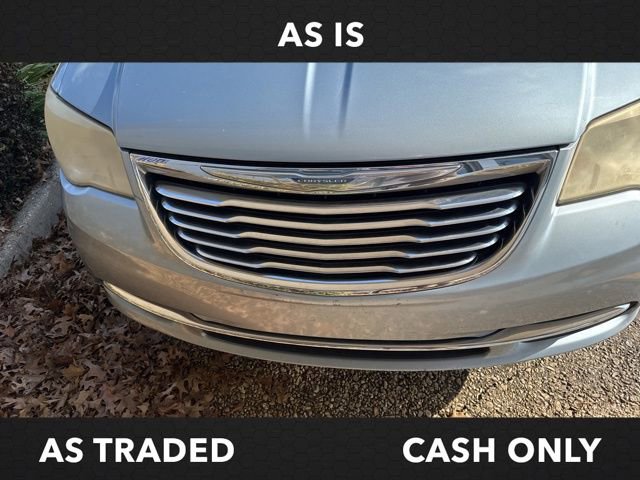 Used 2012 Chrysler Town & Country Touring-L w/ Entertainment Group #2 image 2