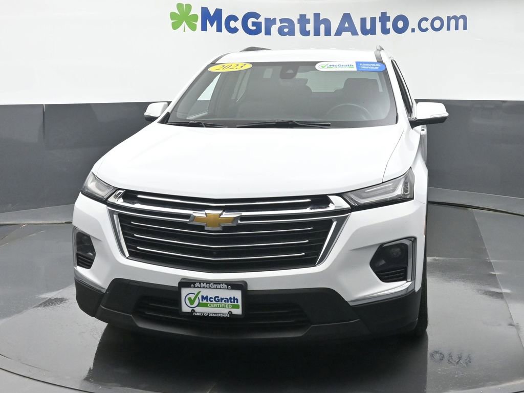 Used 2023 Chevrolet Traverse LT w/ Rear Camera Mirror Package image 5