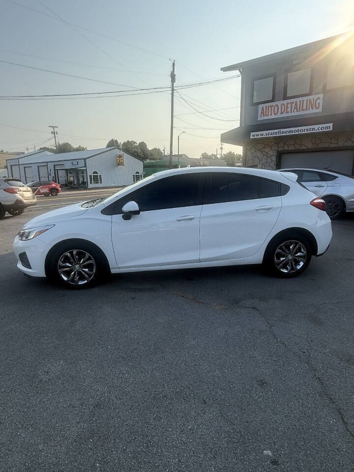Used 2019 Chevrolet Cruze LS w/ LS Convenience Package FWD image 2