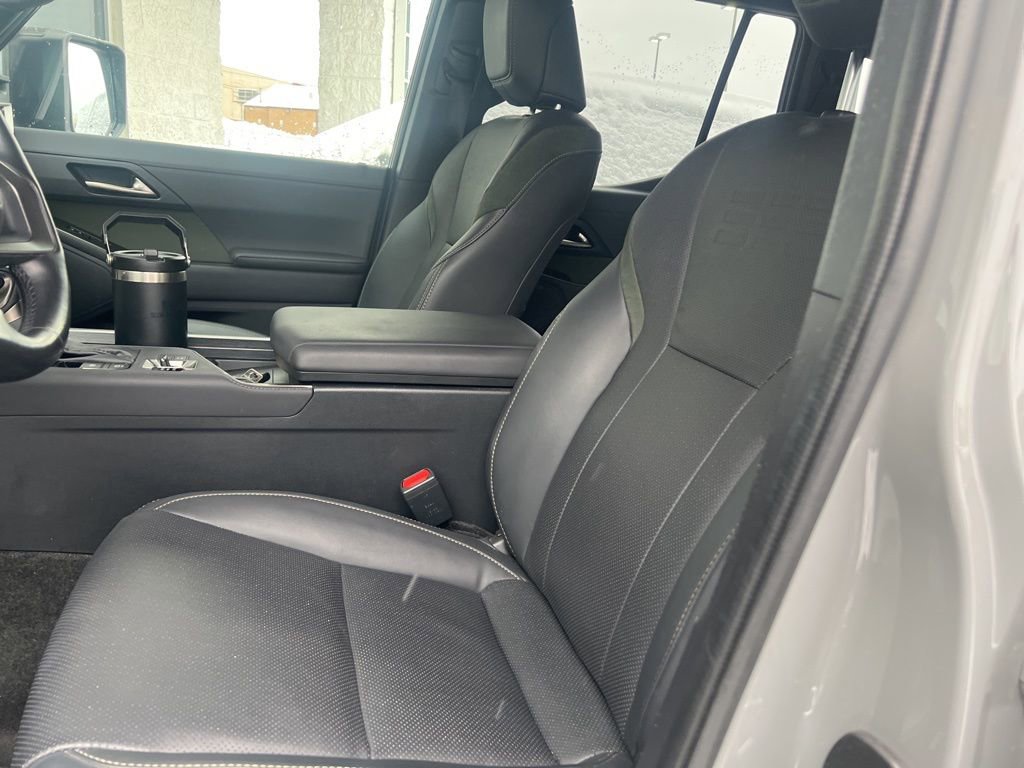 Used 2024 Lexus GX 550 image 7