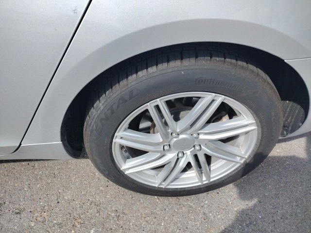 Used 2016 Cadillac XTS Luxury image 17