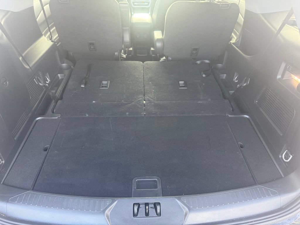 Used 2024 Ford Explorer XLT w/ Equipment Group 202A AWD/4WD image 49