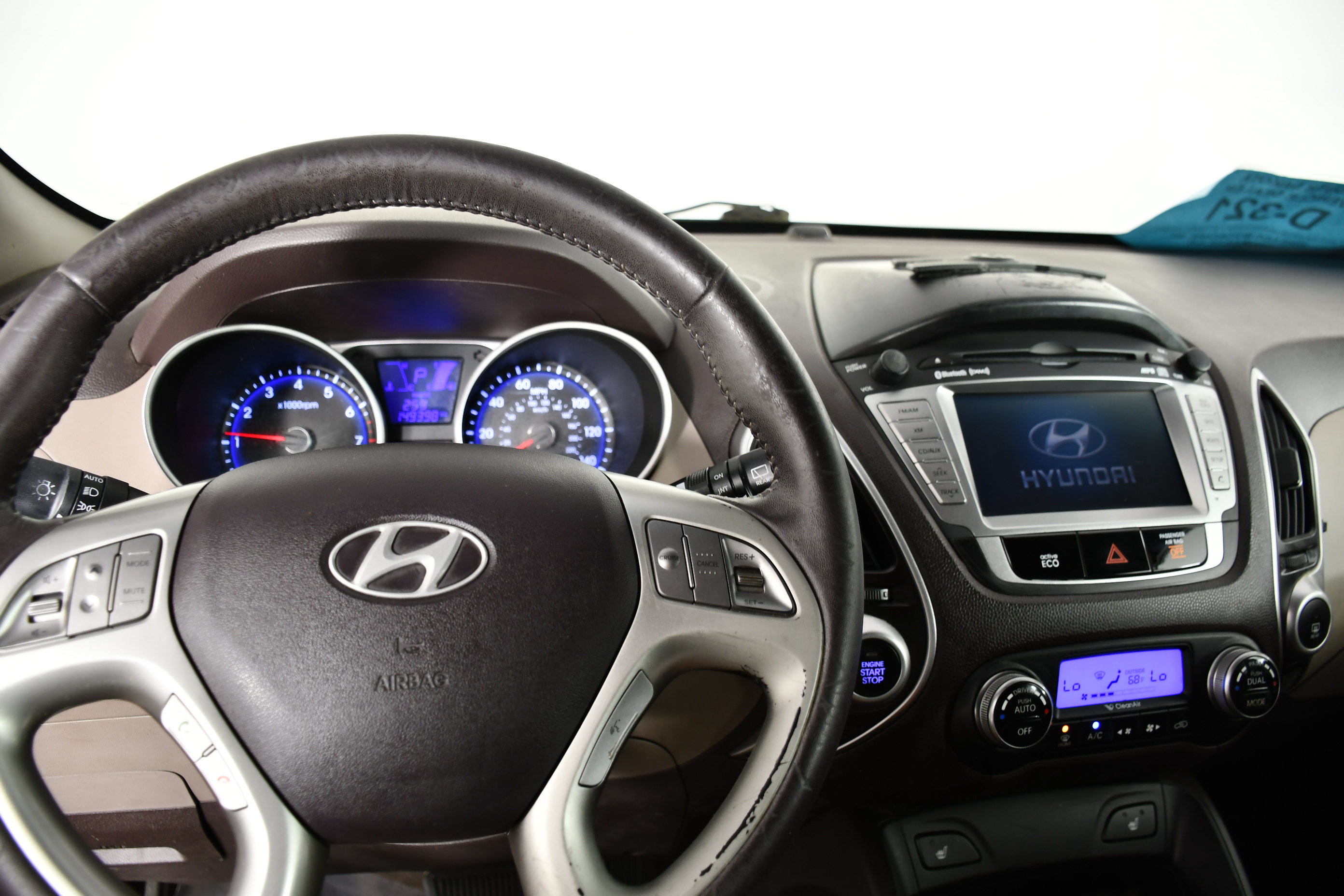 Used 2013 Hyundai Tucson Limited w/ Premium Pkg AWD/4WD image 17
