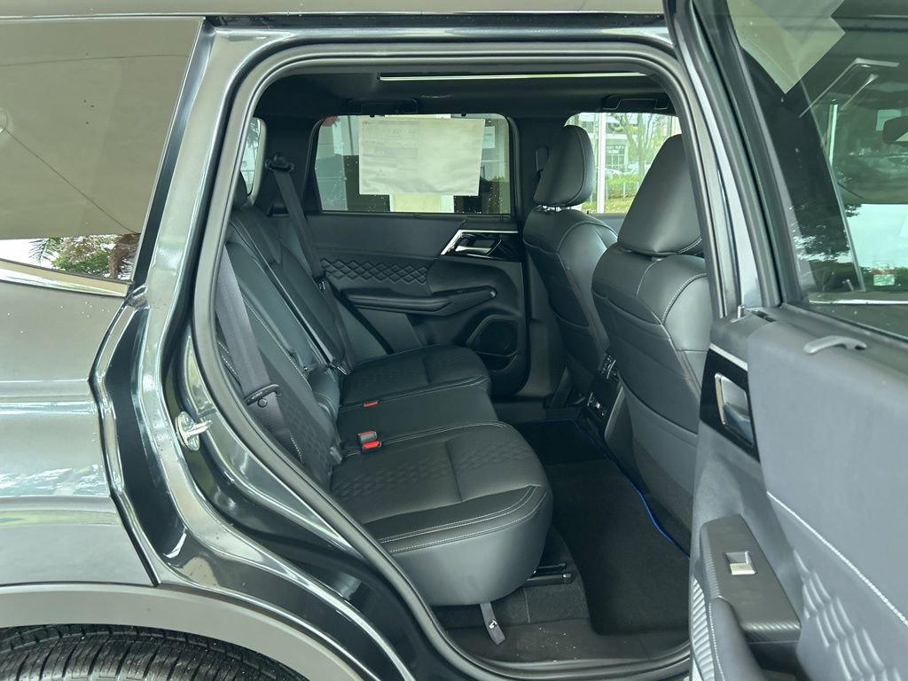 New 2025 Mitsubishi Outlander SEL Black Edition image 30