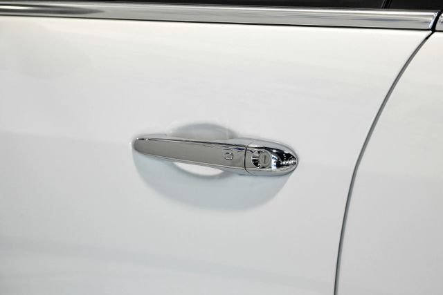 Used 2018 Maserati Levante GranSport AWD/4WD image 37